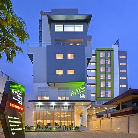 维兹普莱姆巴苏吉拉玛特玛琅酒店 外观 照片